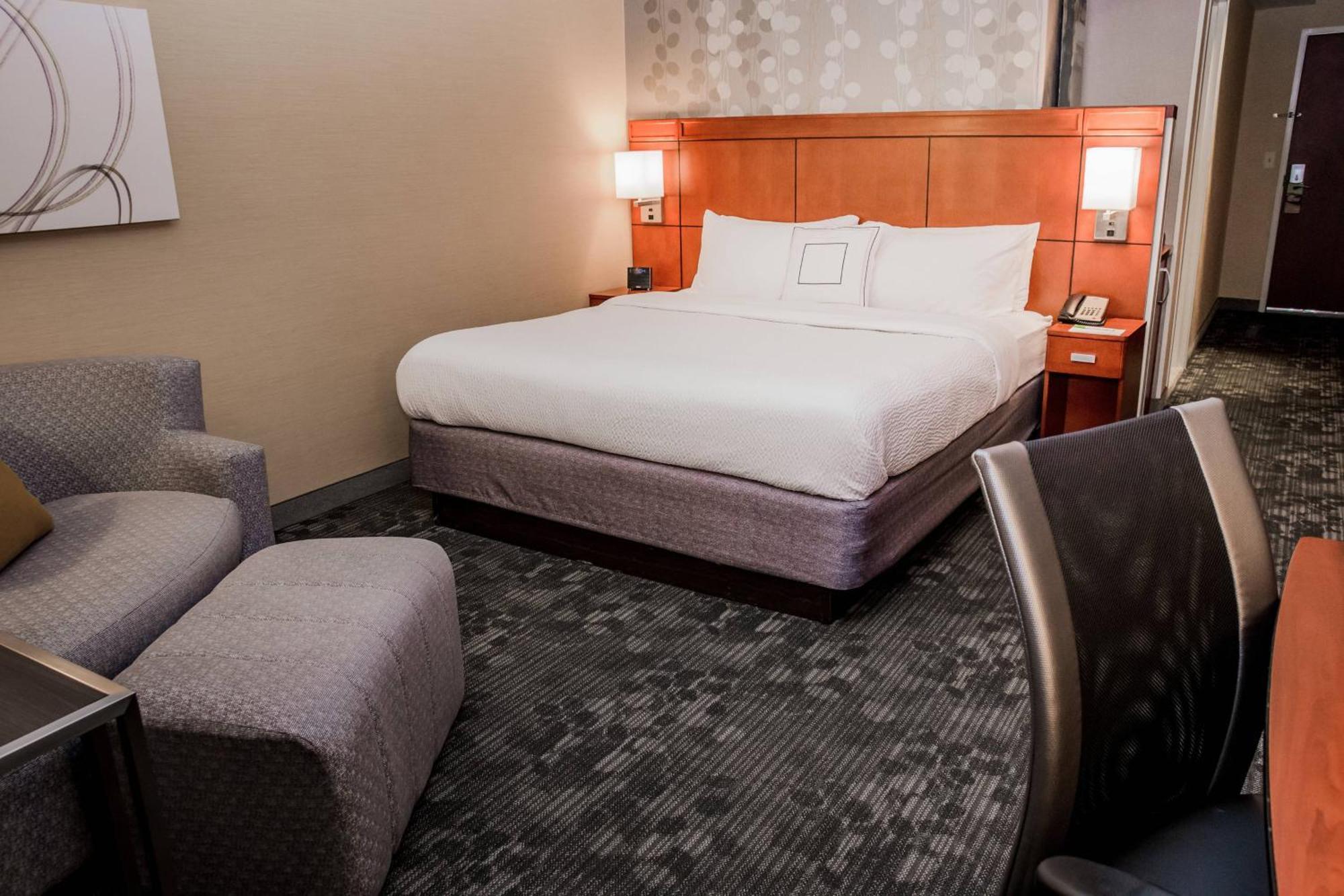 Courtyard By Marriott Lafayette Hotell Exteriör bild