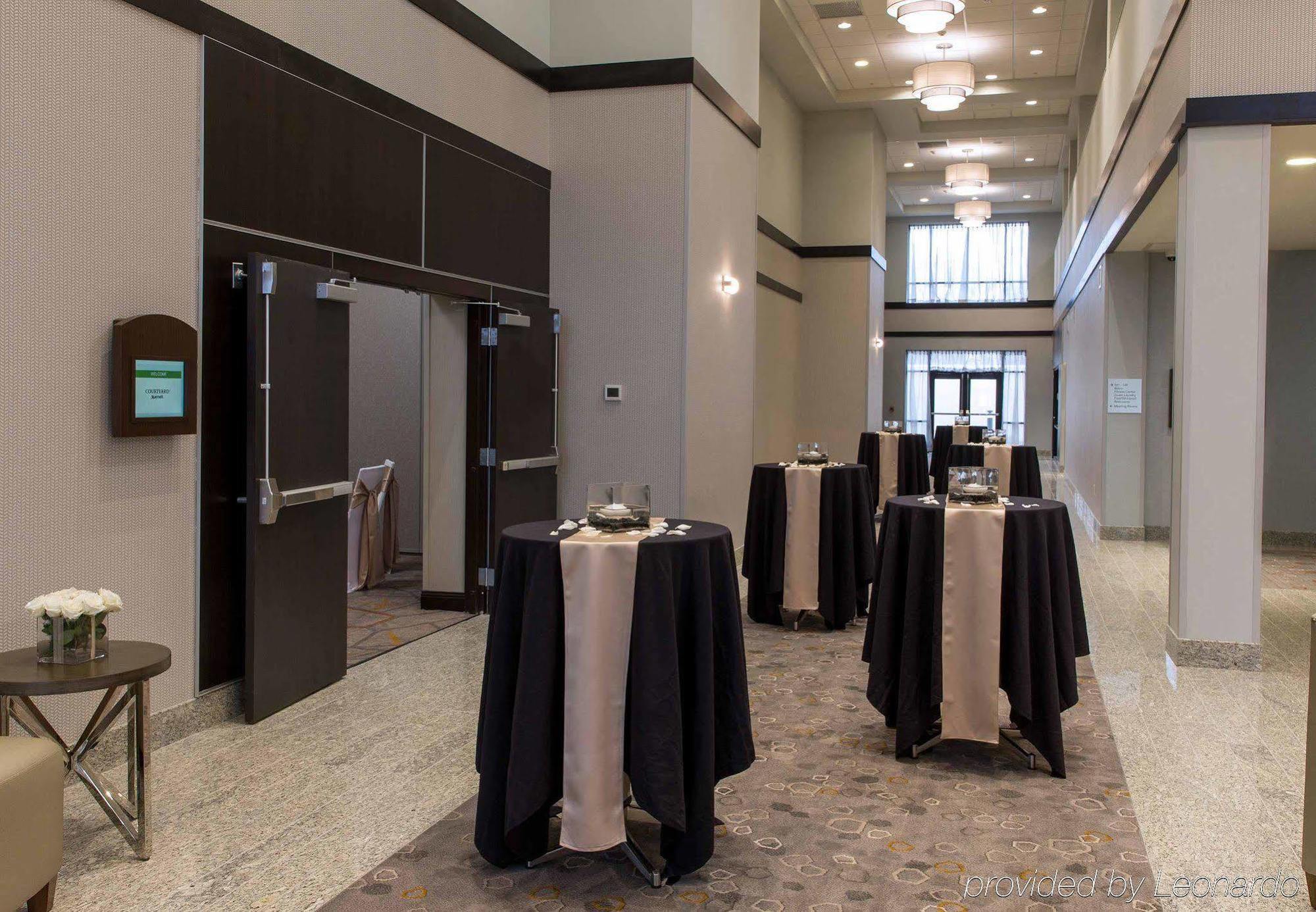 Courtyard By Marriott Lafayette Hotell Exteriör bild