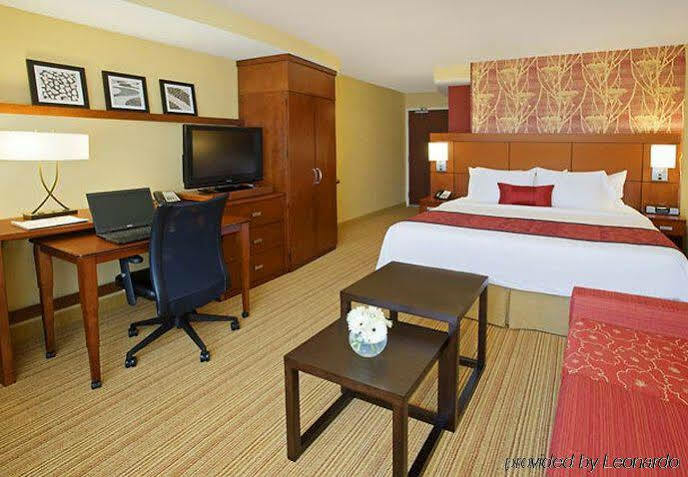 Courtyard By Marriott Lafayette Hotell Exteriör bild