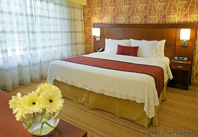 Courtyard By Marriott Lafayette Hotell Exteriör bild