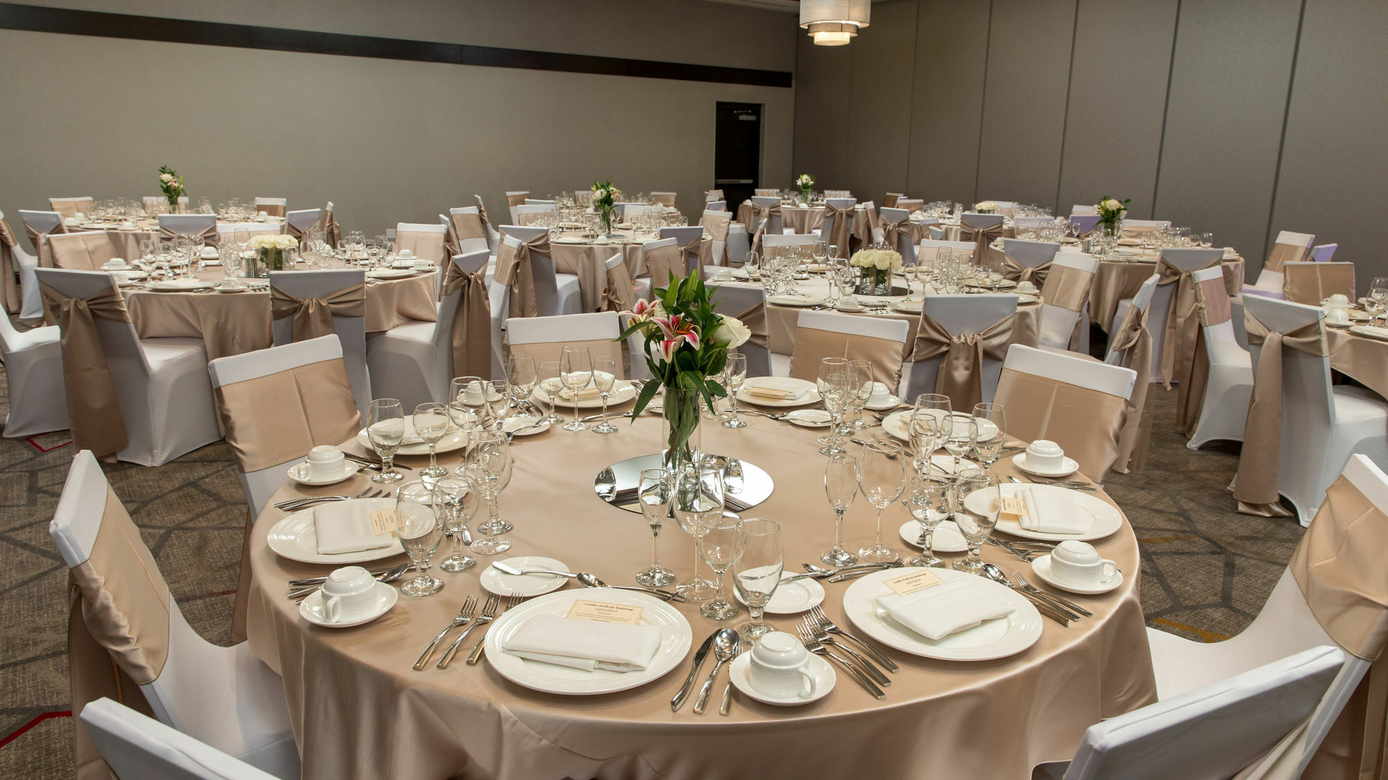 Courtyard By Marriott Lafayette Hotell Exteriör bild